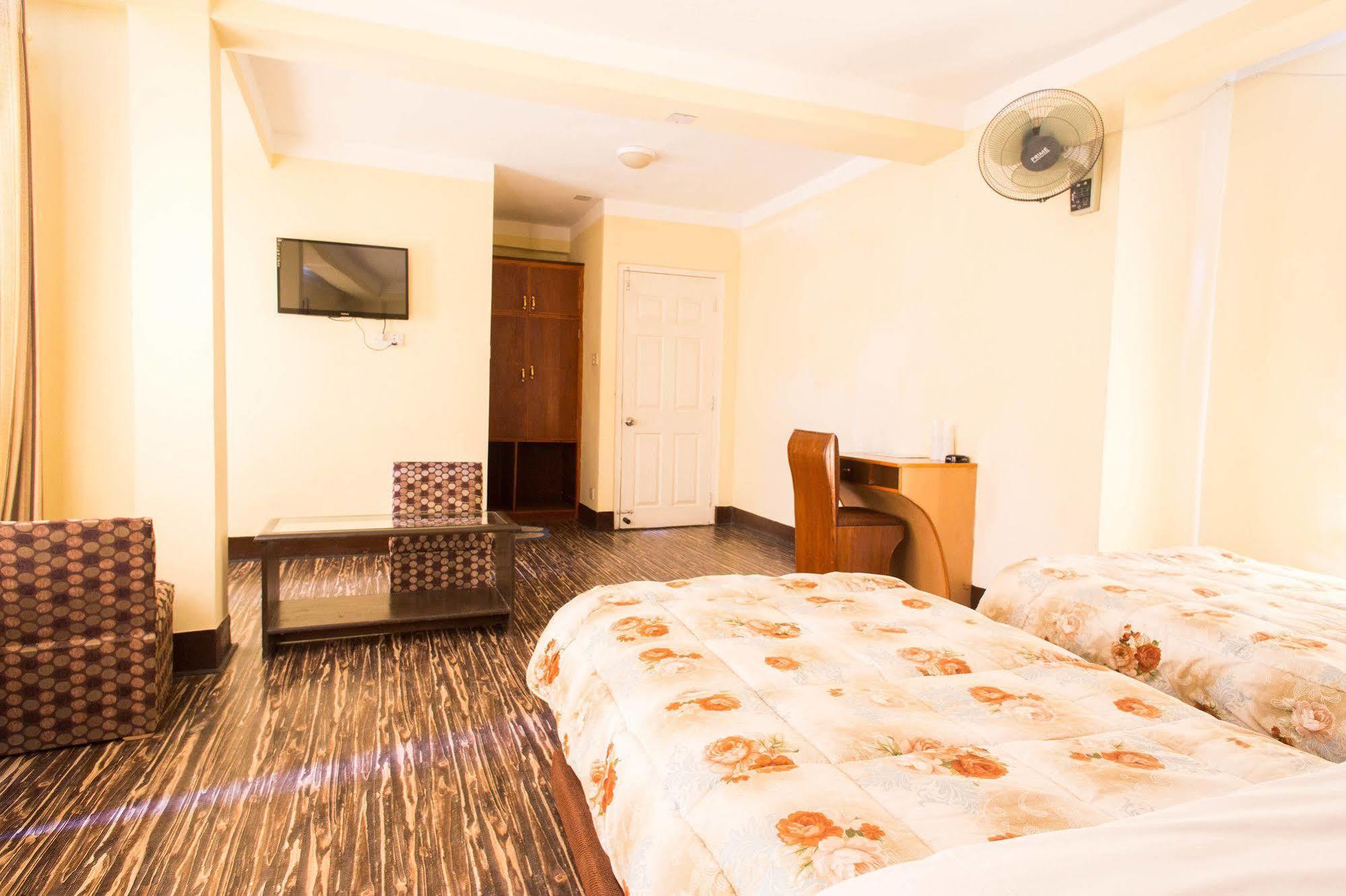 Hotel Lotus Buddha Inn Katmandou Extérieur photo
