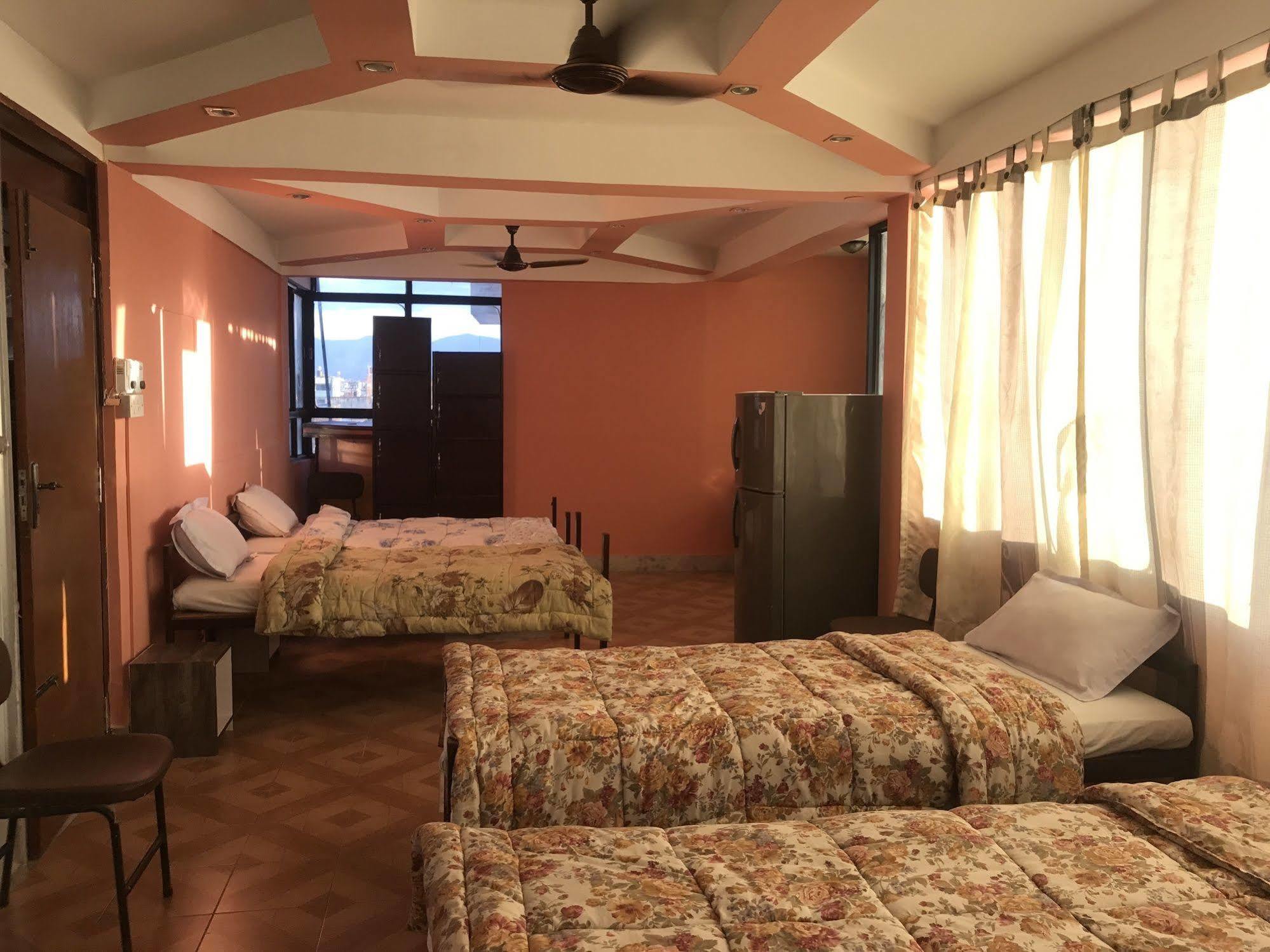 Hotel Lotus Buddha Inn Katmandou Extérieur photo